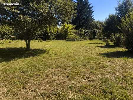 terrain 1 200 m² grayan et l hopital