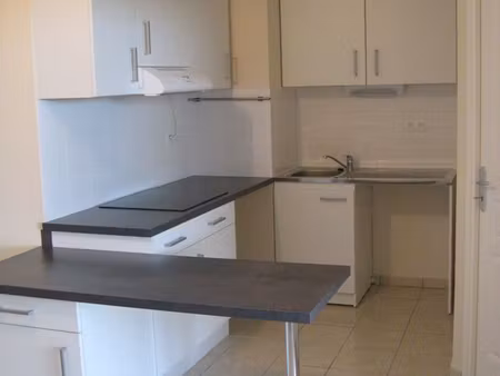clermont-ferrand - appartement t2 proche chu gabriel montpied  ifsi  facs