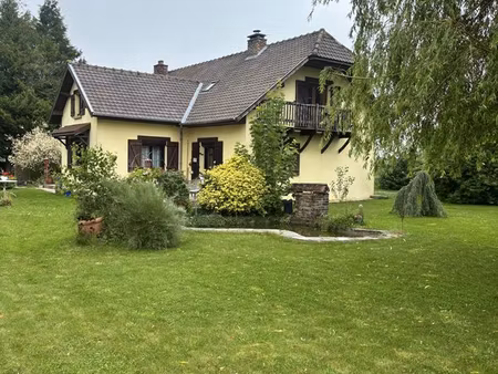 pavillon 8 pièces 232 m²