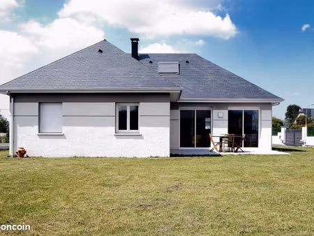 av maison contemporaine