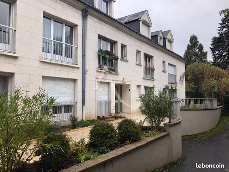studio 1 pièce 31 m²