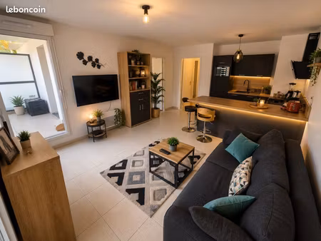 t2 meublé 48 m² – balcon – parking privé – résidence récente – lorient gare