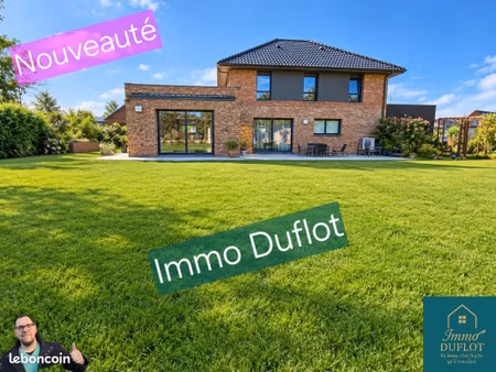 maison 8 pièces 196 m²