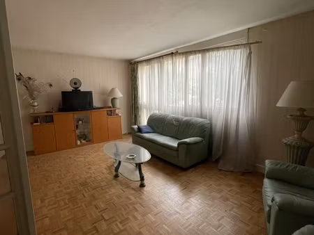 appartement 3 pièces 69 m²