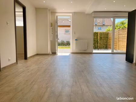 appt 65m+ terasse + 2 parking