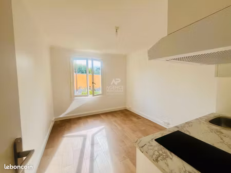 studio 1 pièce 18 m²