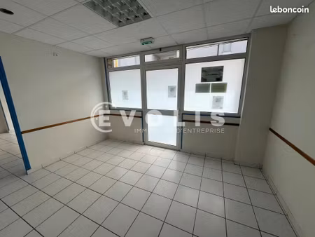local commercial 130 m²