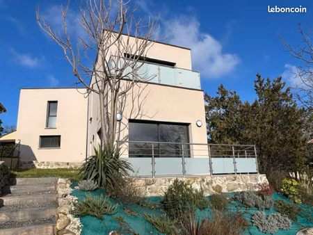 villa comtemporaine t6 montagny