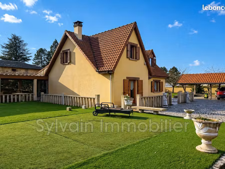 pavillon 7 pièces 138 m²