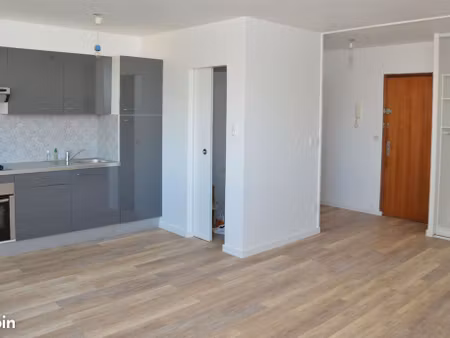 appartement de 48 m2  lumineux  à saisir rapidement