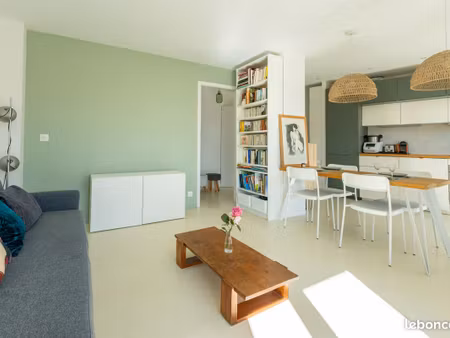 t2 de 50 m² à mazargues (marseille 9e) - bail etudiant ou mobilité