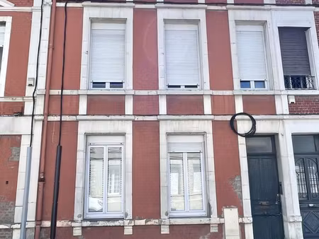 immeuble 5 pièces 97 m²