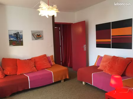 150m plage  idéal 2 étudiants : meublé 3 pièces  48m2  2 chambres
