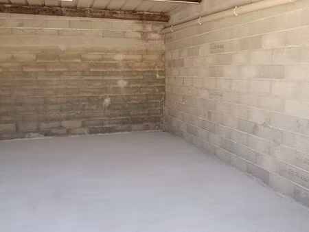 location garage 38 m2