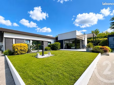 maison 6 pièces 169 m²