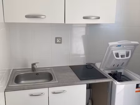 un petit t1 avec jardin /parking à louer
