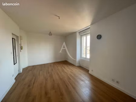 studio 1 pièce 26 m²