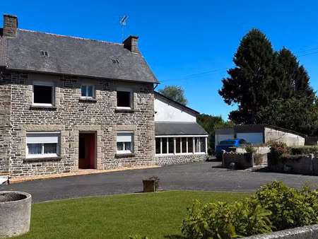 a vendre à seulement 5 minutes de dinan – maison en pierre avec grand terrain de 1 400 m²