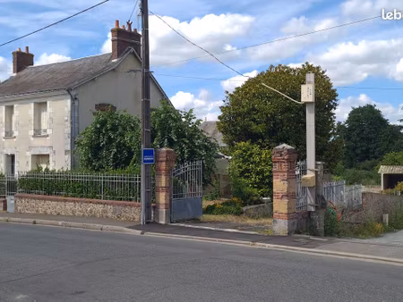 maison avec dépendances et terrain
