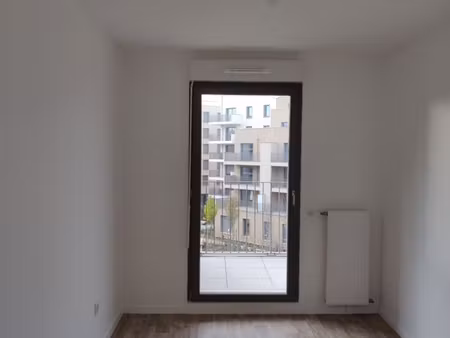 t3 neuf 62m² avec balcon - proche gare & hôpital
