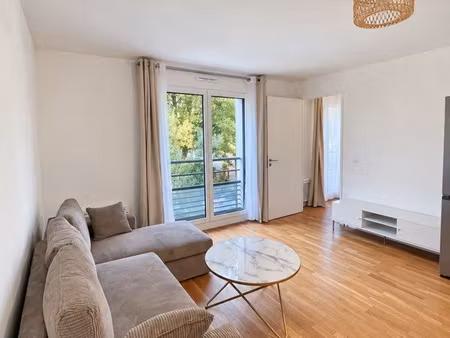t2 43 m² – suresnes limite puteaux – meublé à neuf – grande cave