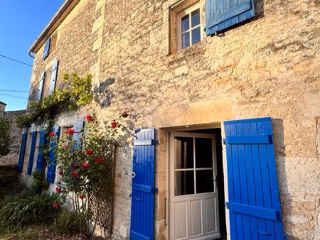 maison ancienne saint maxire