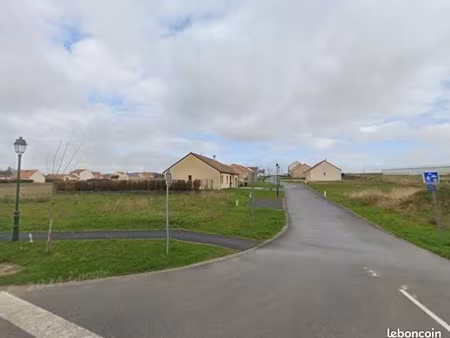 terrain 696 m² brienne sur aisne
