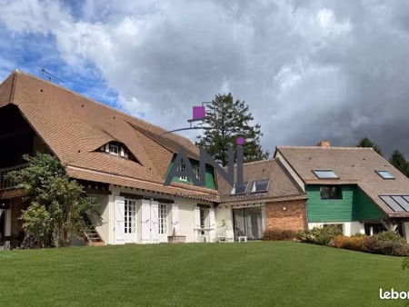 propriété 10 pièces 247 m²