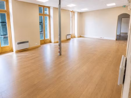ajaccio – secteur préfecture – ensemble immobilier d'exception de 630 m² avec vue mer