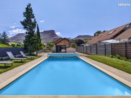 maison 5 pièces 134 m²