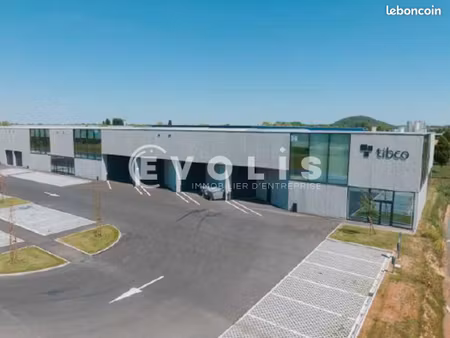 local industriel 1 193 m²