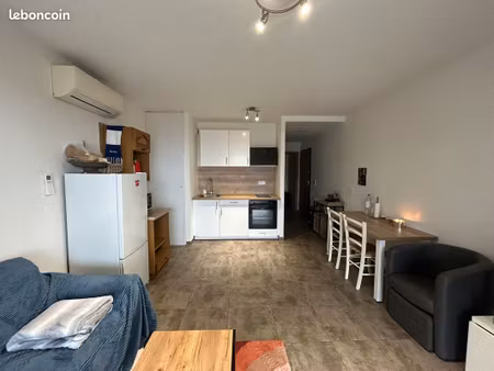appartement 2 pièces meublé avec terrasse et parking à bastia (hauteurs)