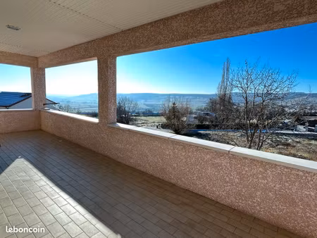 à 7 minutes d'issoire  maison 6 pièces avec terrain