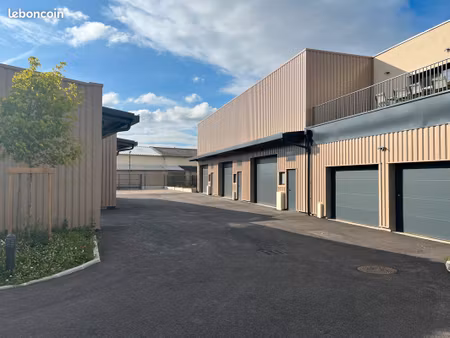 à louer – local d’activité / entrepôt 146 m² – saint priest / parilly