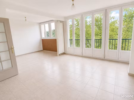 appartement 4 pièces 69 m²
