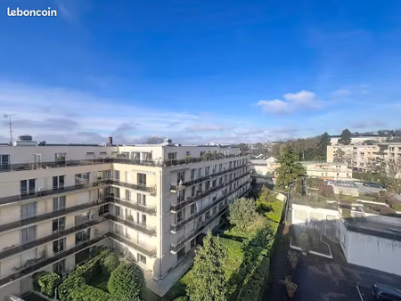 bureaux versailles montreuil