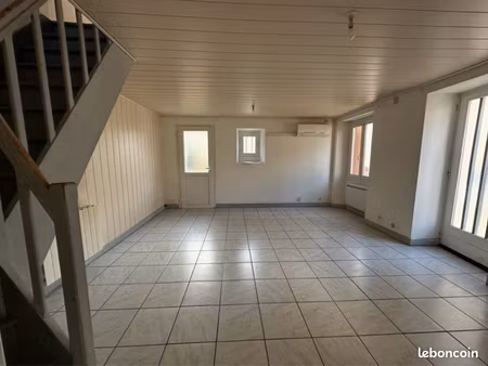 maison de ville à louer