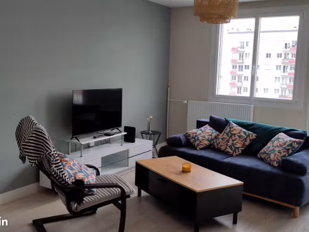 location pour 3 étudiants à brest centre
