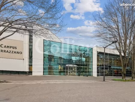 bureau 3 376 m²