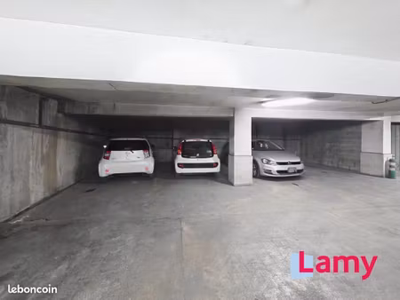 parking 12 m² aix en provence