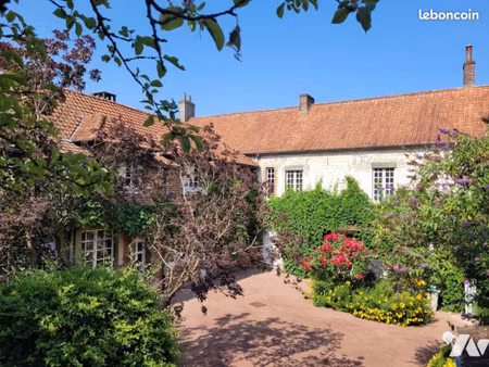maison 10 pièces 354 m²