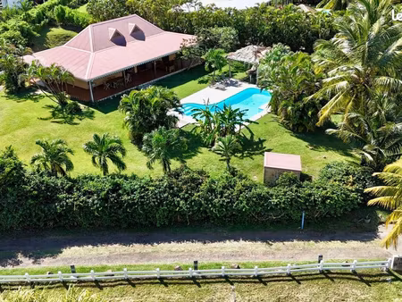 villa 4 pièces 120 m²