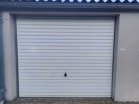 a louer garage 16m2 + place de parking