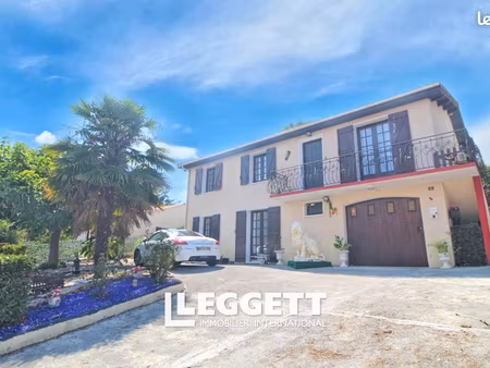 maison 8 pièces 119 m²