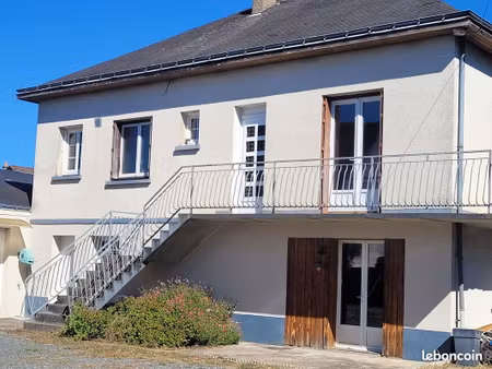maison 8 pièces 208 m²