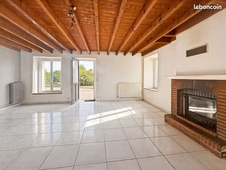 longère 4 pièces 250 m²