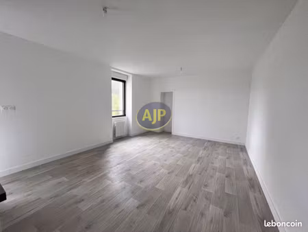 studio 1 pièce 30 m²