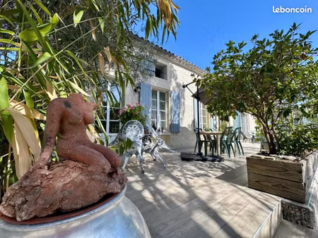 maison 7 pièces 227 m²