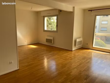 t3 rénové à louer clermont-ferrand montjuzet