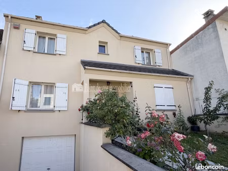 maison 9 pièces 160 m²